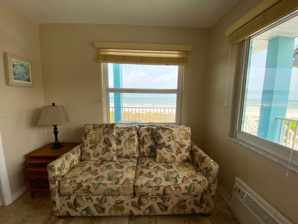 Nautical Watch Aparthotel Belleair Beach Exterior photo