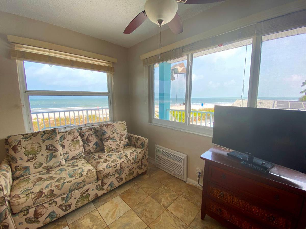 Nautical Watch Aparthotel Belleair Beach Exterior photo